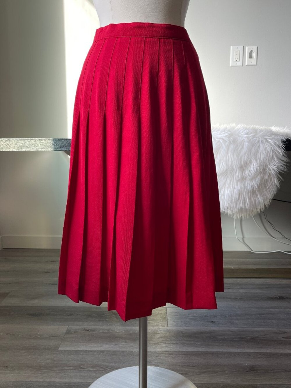 Size 8 Career Essentials Red Wool Pleated Skirt